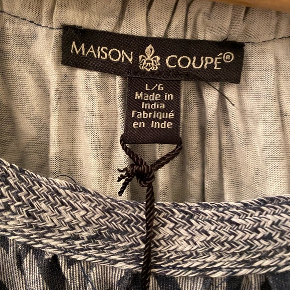 NWT SIZE LARGE SHOW SLEEVE TOP “INDIGO” COLOUR AND SCOOP NECK - Picture 2 of 10